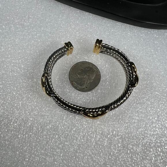 Silver Gold Tone Twisted Metal Bracelet Cuff Deadstock New in pack - Picture 8 of 16